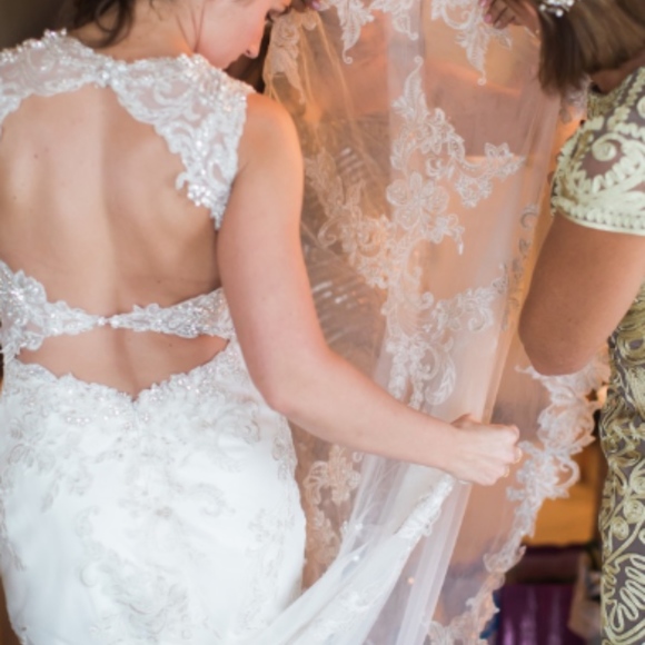 Maggie Sottero Jade 5MD056 wedding sz 10, street 6 - Picture 5 of 8